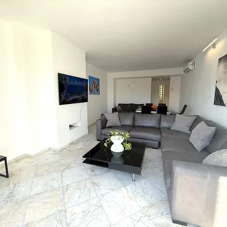 Puerto Banus Penthouse * 马尔韦利亚