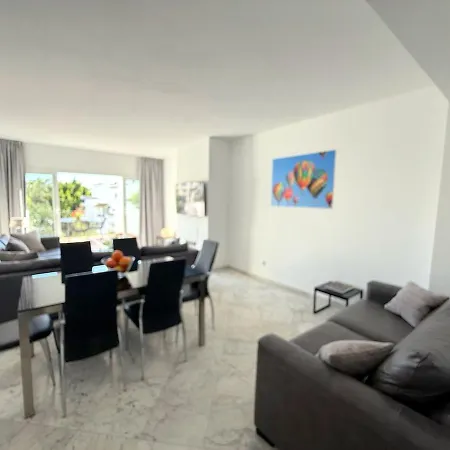 公寓 Puerto Banus Penthouse 马尔韦利亚