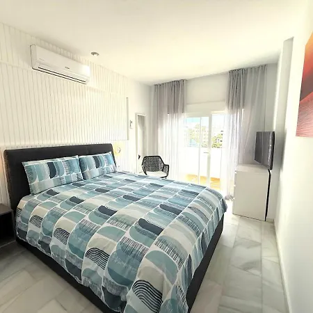 Puerto Banus Penthouse 公寓 马尔韦利亚